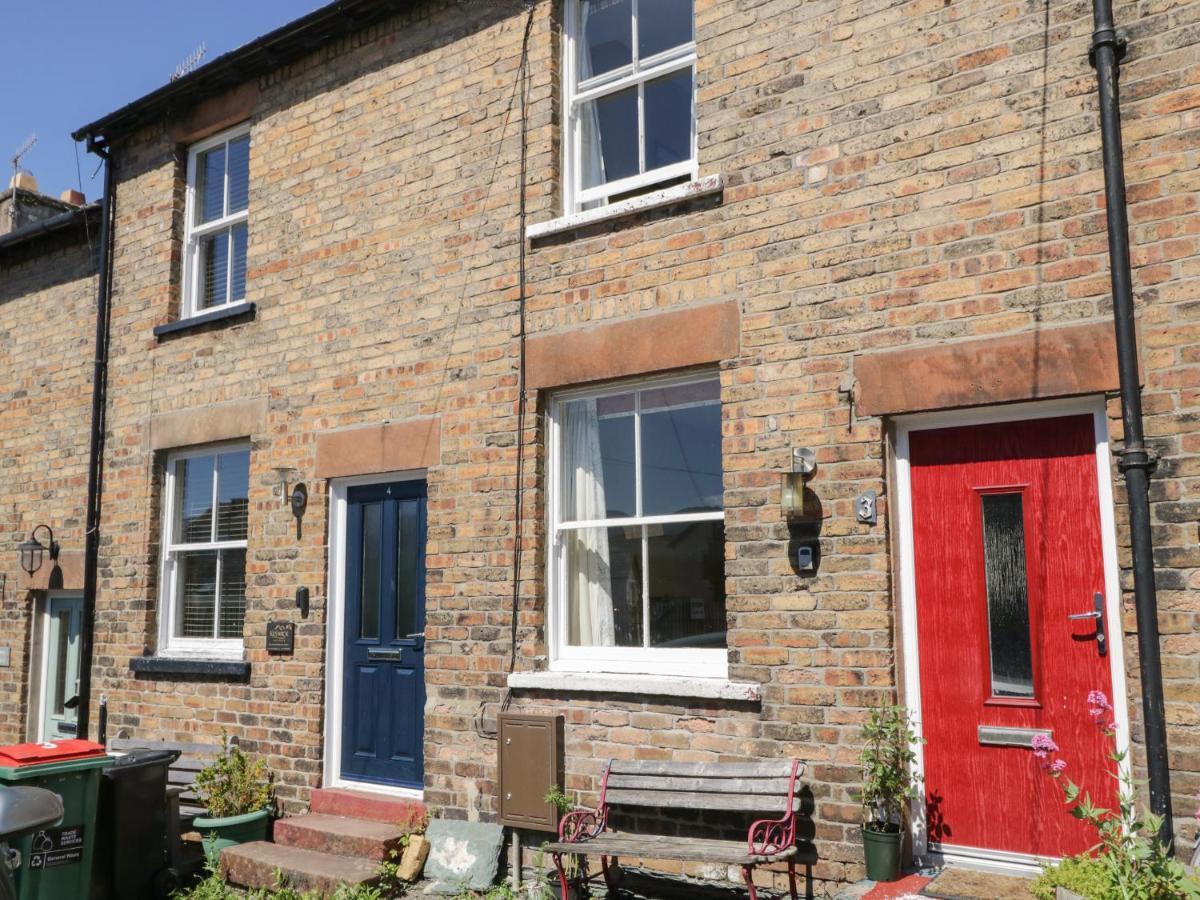Banks Place Keswick  Exterior photo